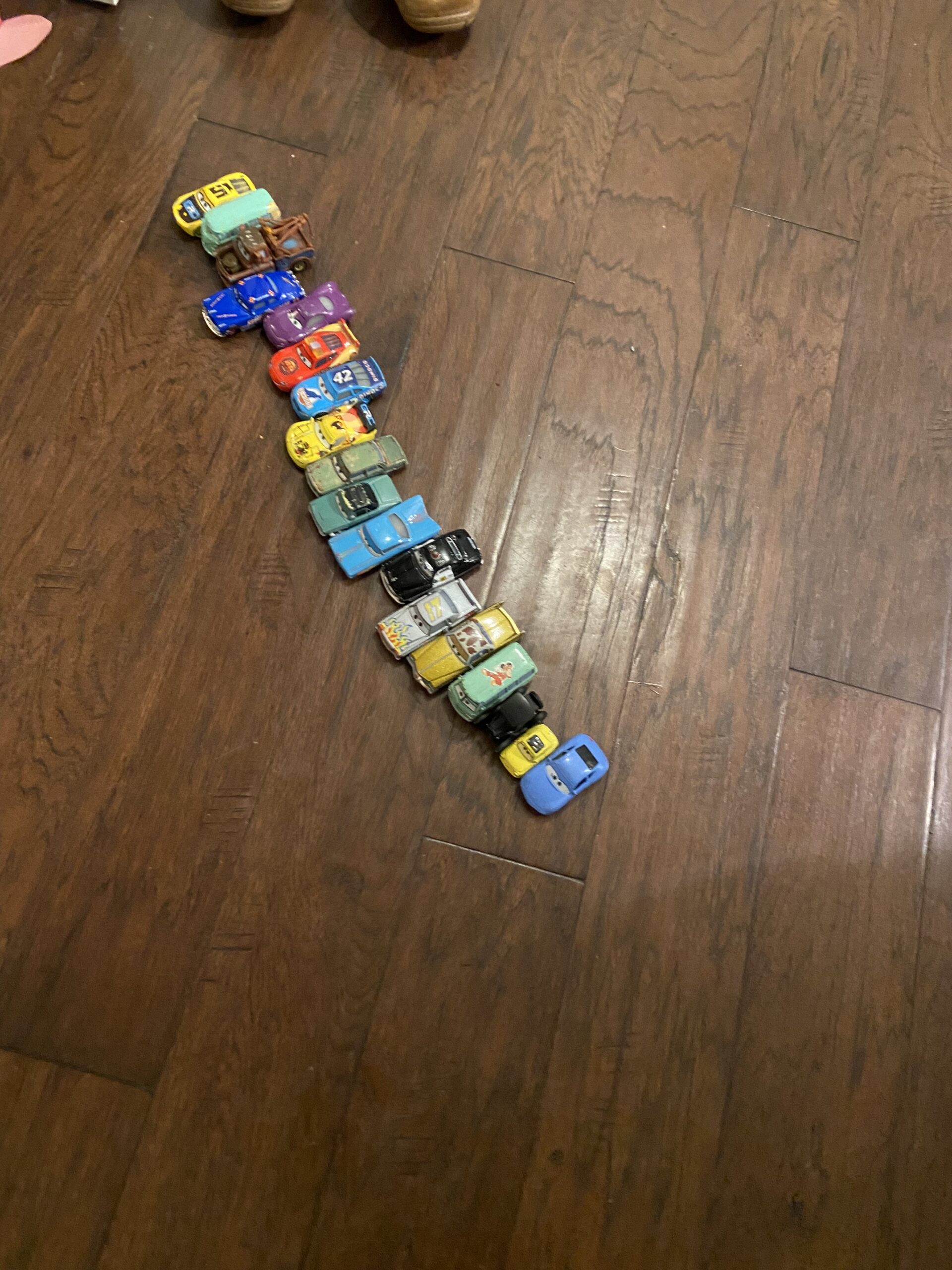 What Actually Worked for Me Decluttering as a Busy Mom